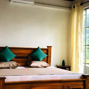 Hostel Barefoot Kandy